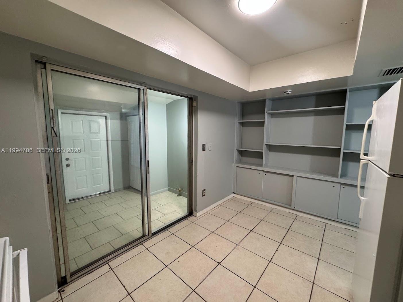 LYNN PARK REPLAT - Residential Lease