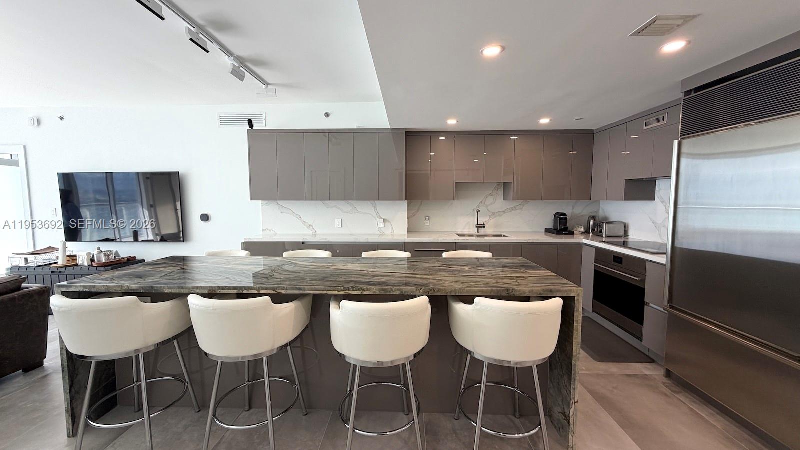 465 Brickell Ave 5603