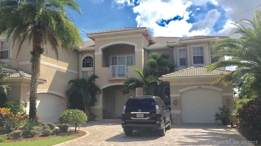 WONDERFUL LONG LAKE RANCHES RENTAL! 5 BEDS PLUS OFFICE, 5+1 HALF BATH. BEAUTIFUL VAN GOGH MODEL! CUSTOM OVERSIZE POOL/SPA OVERLOOKS LAKE,OVER 250K PLUS IN UPGRADES, MARBLE FLOORS 1ST FLOOR, 2 STORY LIVING RM WITH WET BAR,HARDWOOD FLOORING ON 2ND FLOOR , CUSTOM WOOD STAIRCASE, CUSTOM FEATURES THROUGHT, BUILT-INS, UPGRADED MARBLE BATHS, UPGRADED CUSTOM PAINTED KITCHEN CABINETRY WITH GRANITE COUNTERS.CUSTOM OVERSIZED POOL & PATIO DECK, FULL MASTER BEDROOM SUITE WITH SITTING AREA,LOFT AREA W BALCONY & MORE.