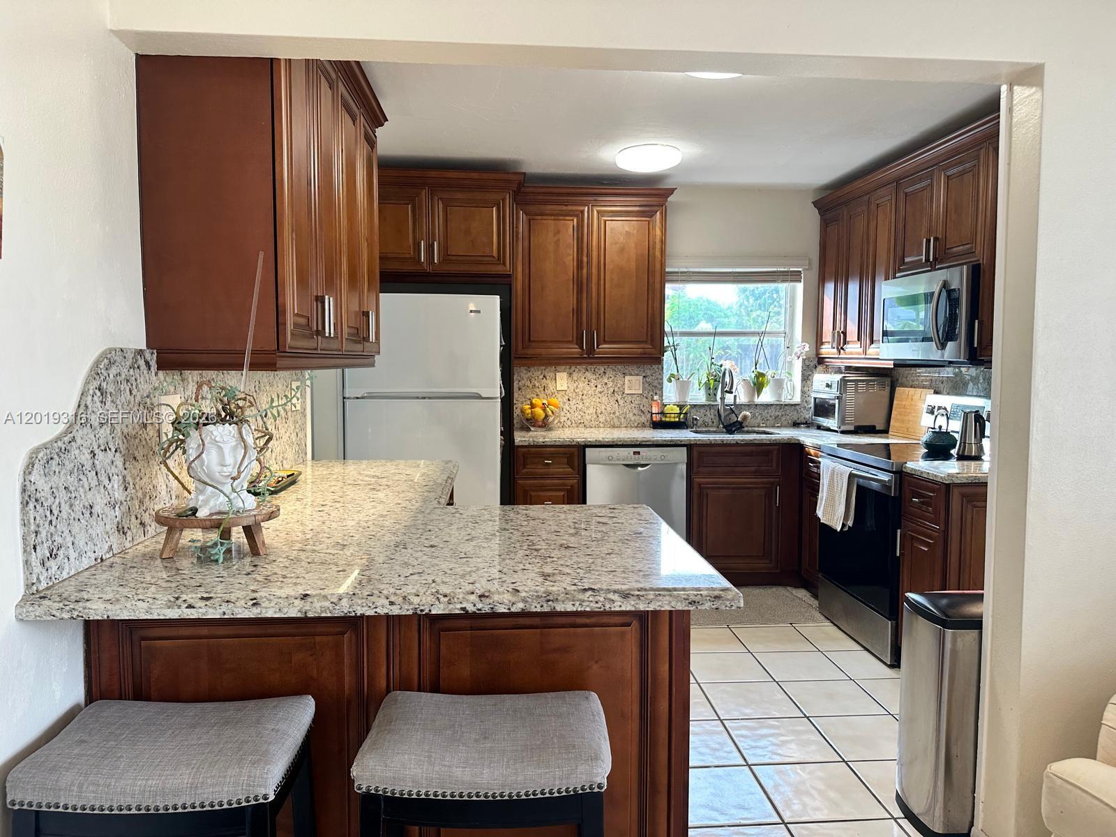 SOUTHERN ESTATES 14TH ADD - Residential