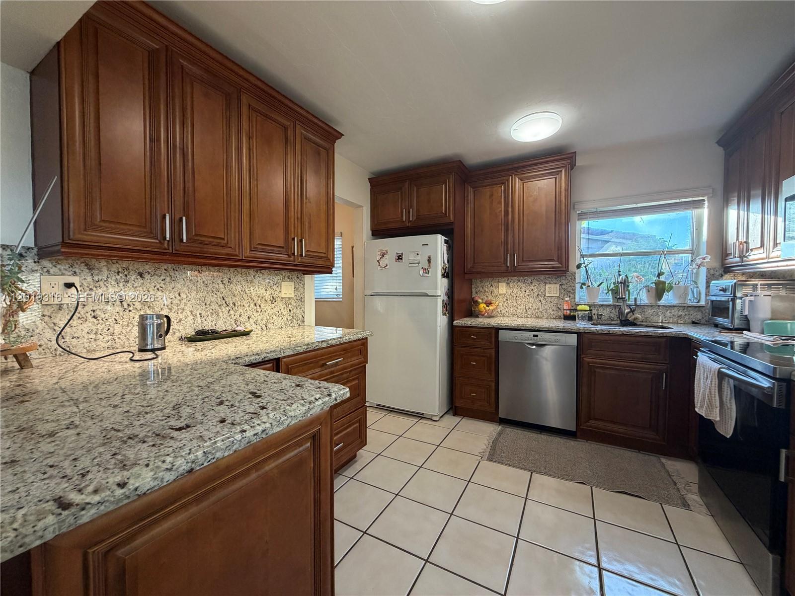 SOUTHERN ESTATES 14TH ADD - Residential