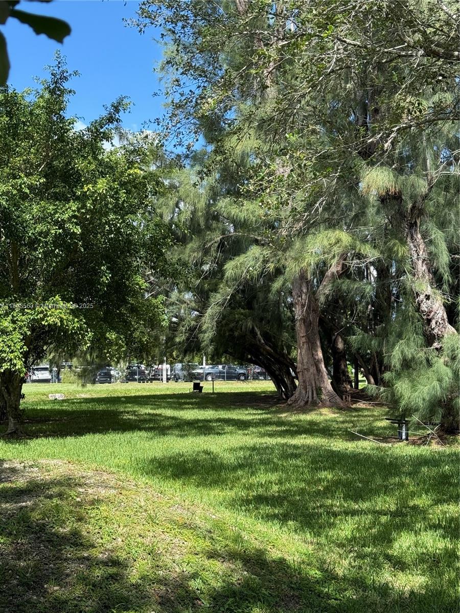 VILLAS OF PINECREST CONDO - Residential Lease