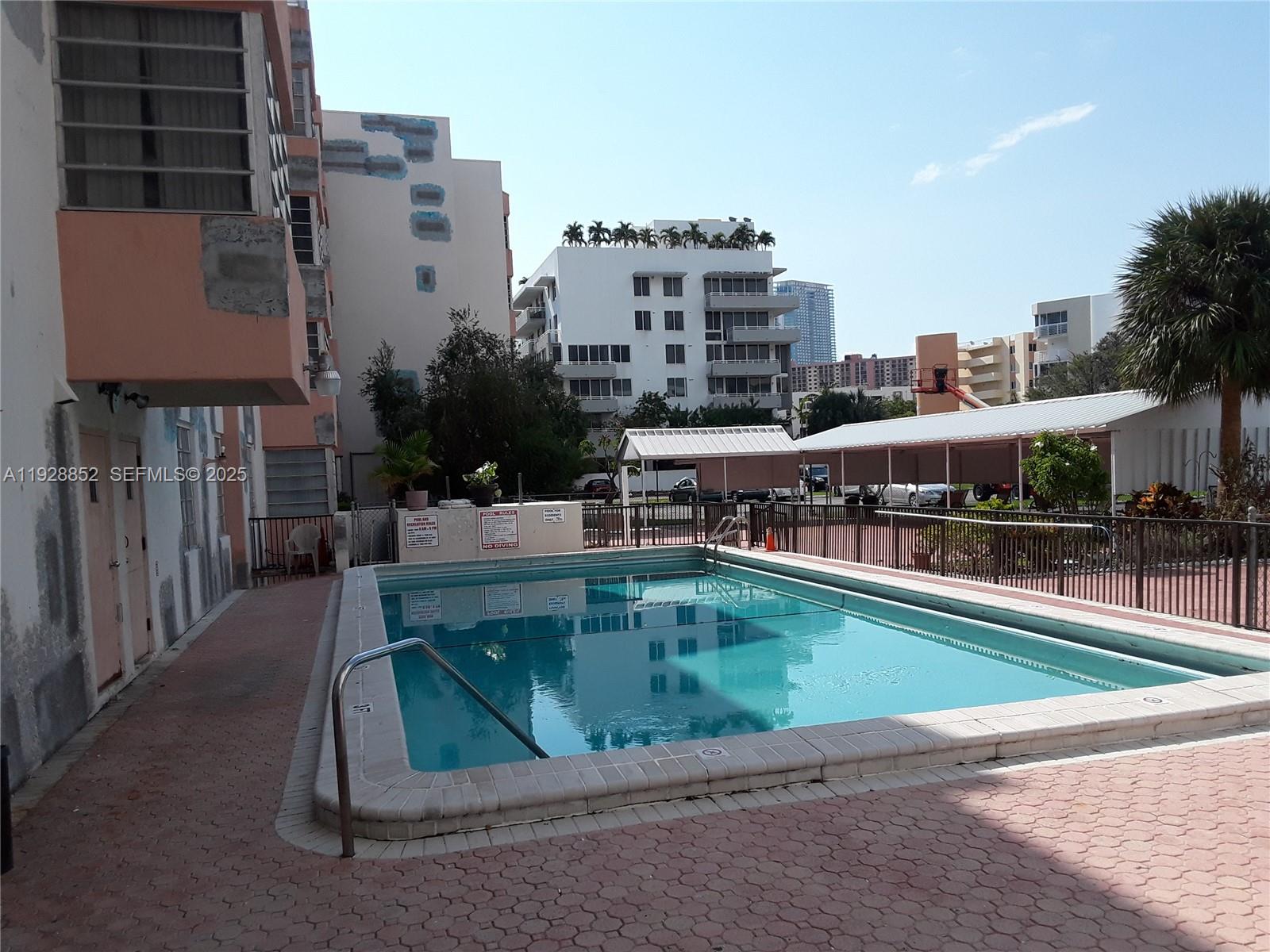 CARIBBEAN BREEZE CONDO - Residential