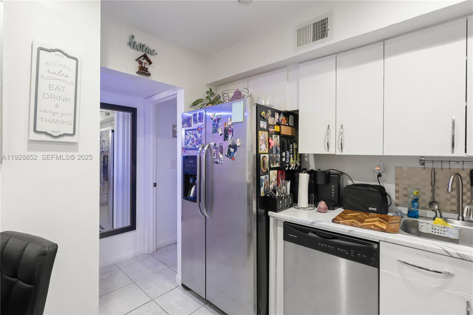 CARIBBEAN BREEZE CONDO - Residential