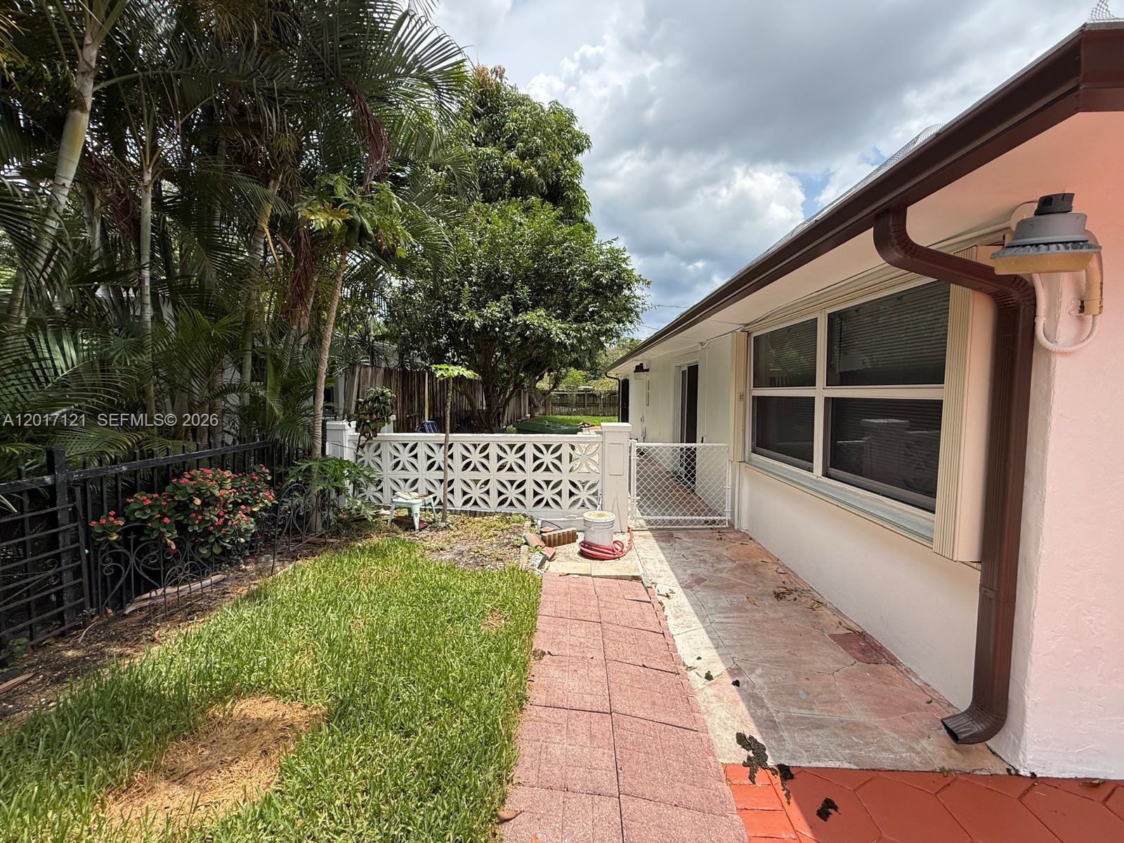 DEVONSHIRE - Residential Lease