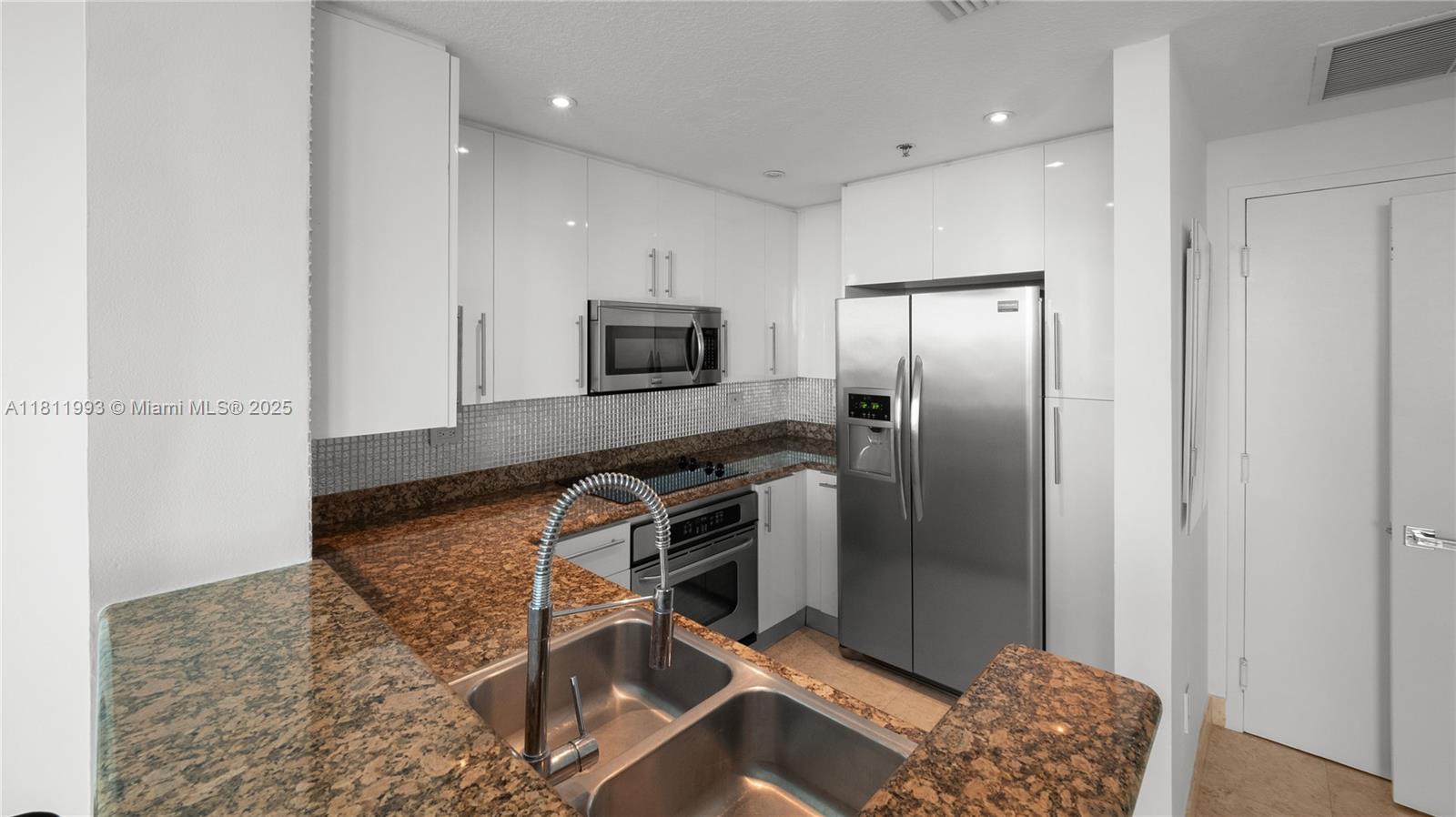 BEL-AIRE ON THE OCEAN CON - Residential