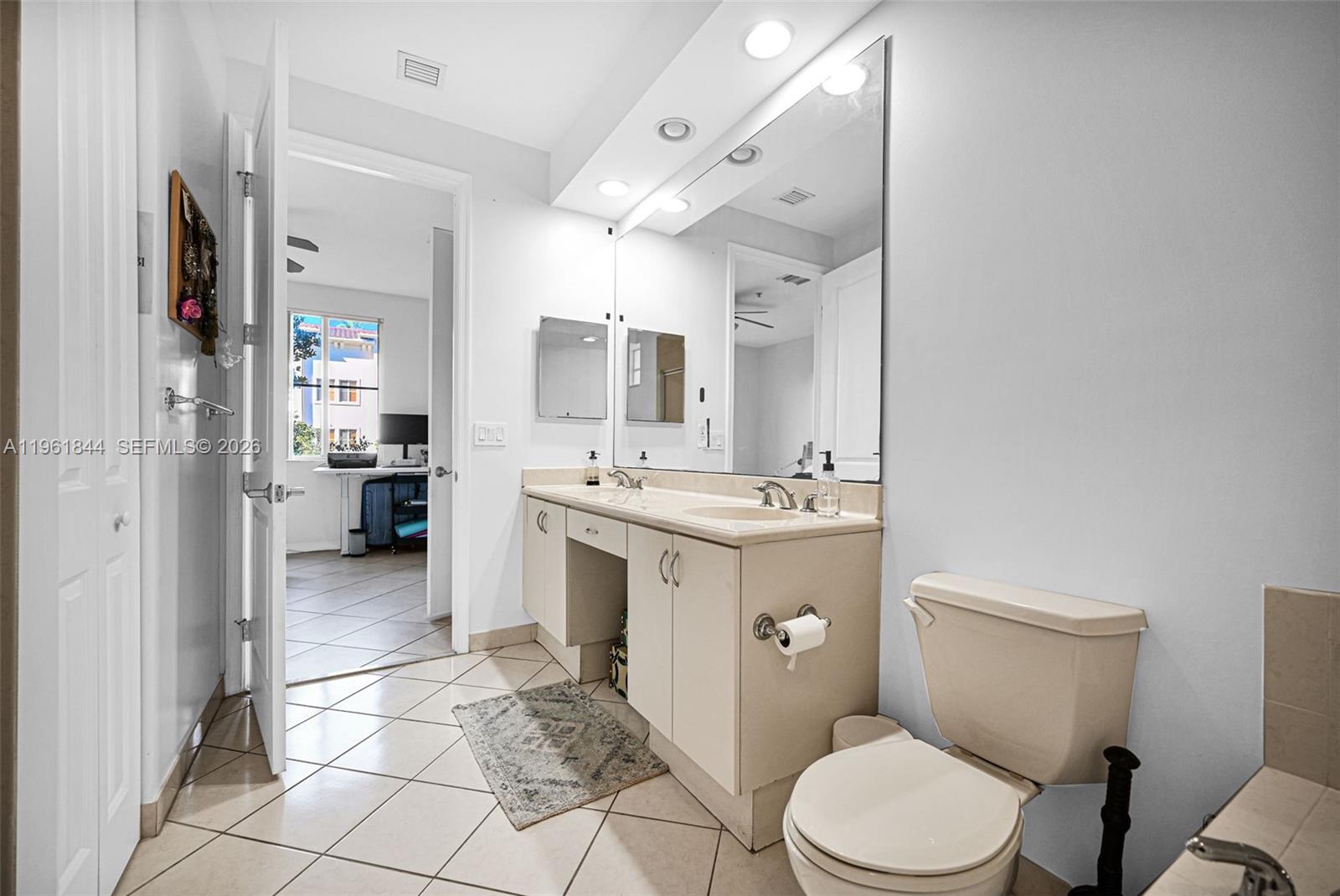 VILLA BARI CONDO - Residential