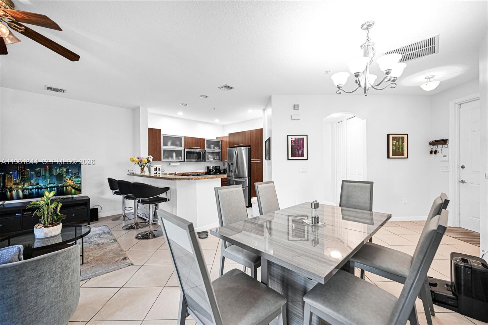 VILLA BARI CONDO - Residential