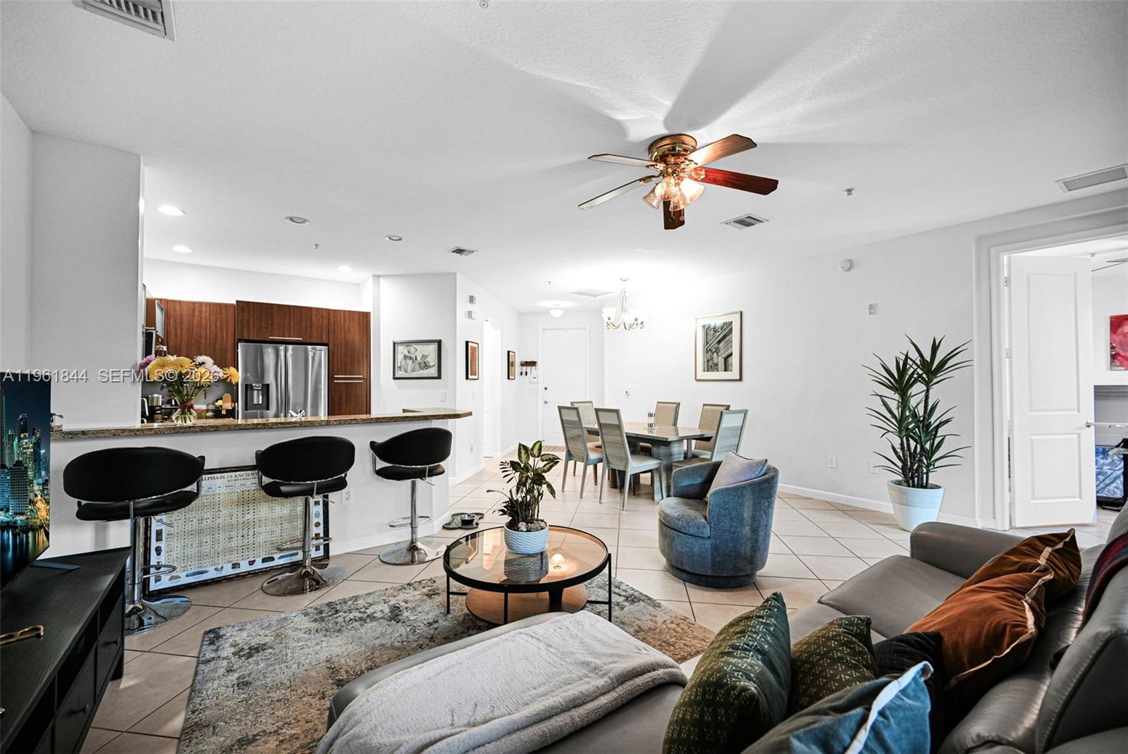 VILLA BARI CONDO - Residential