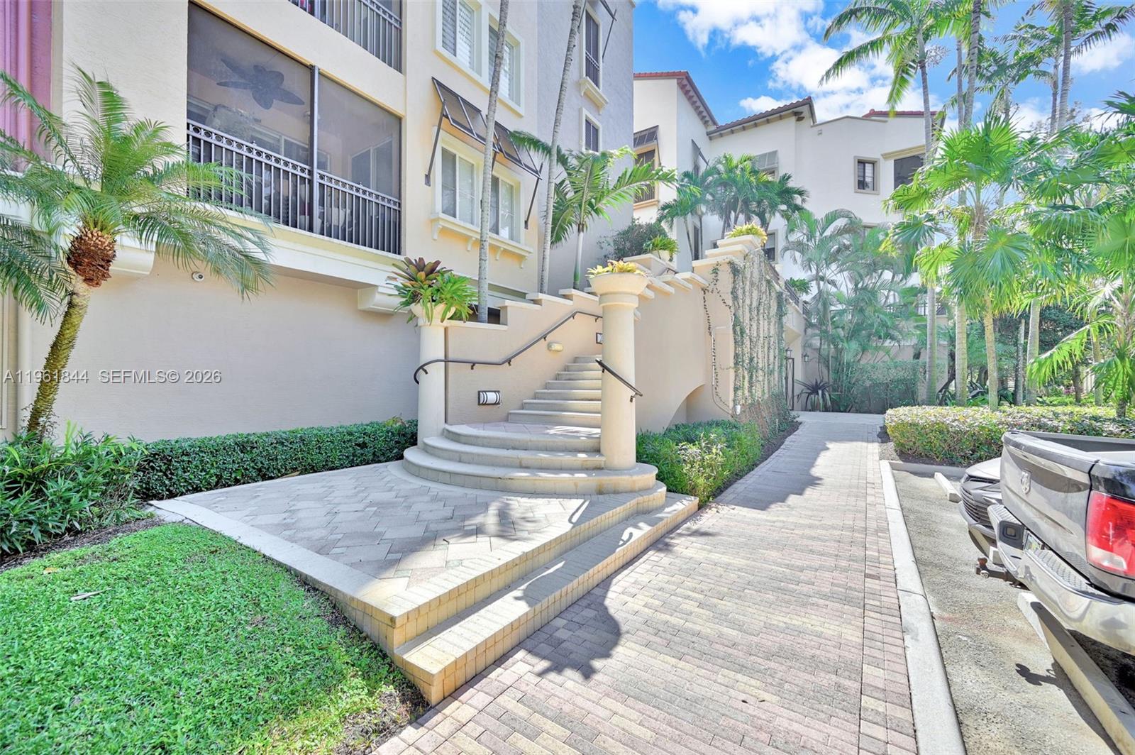 VILLA BARI CONDO - Residential