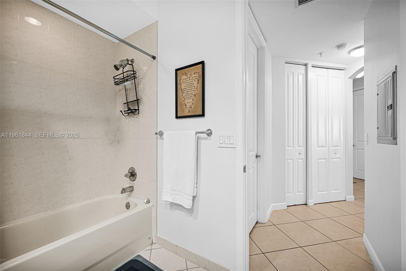 VILLA BARI CONDO - Residential