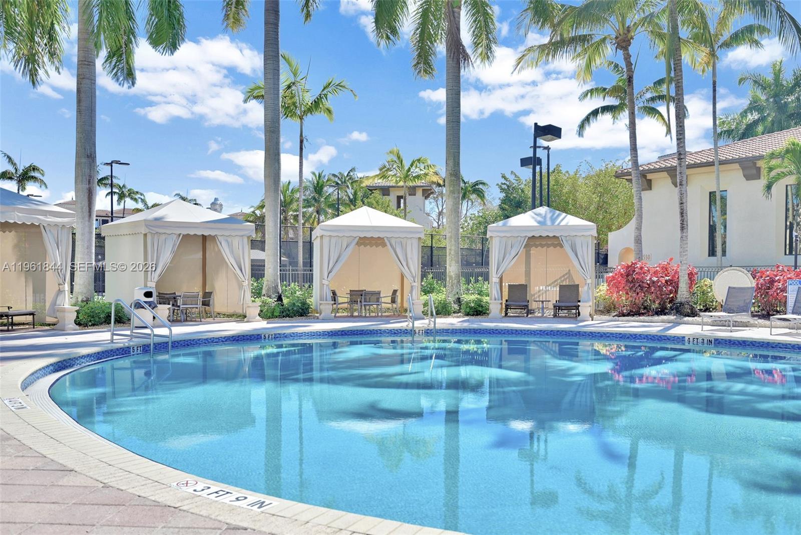 VILLA BARI CONDO - Residential