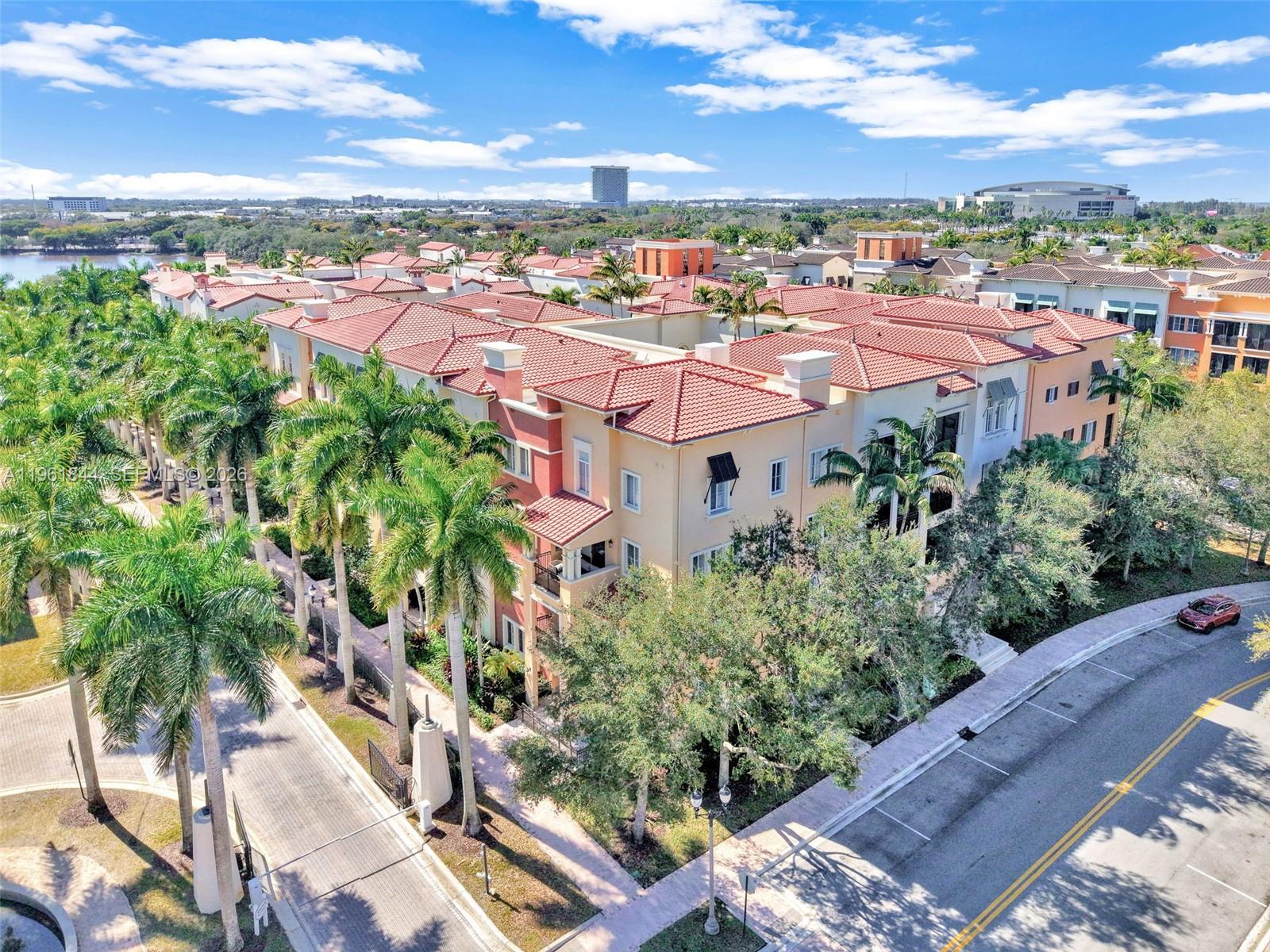 VILLA BARI CONDO - Residential