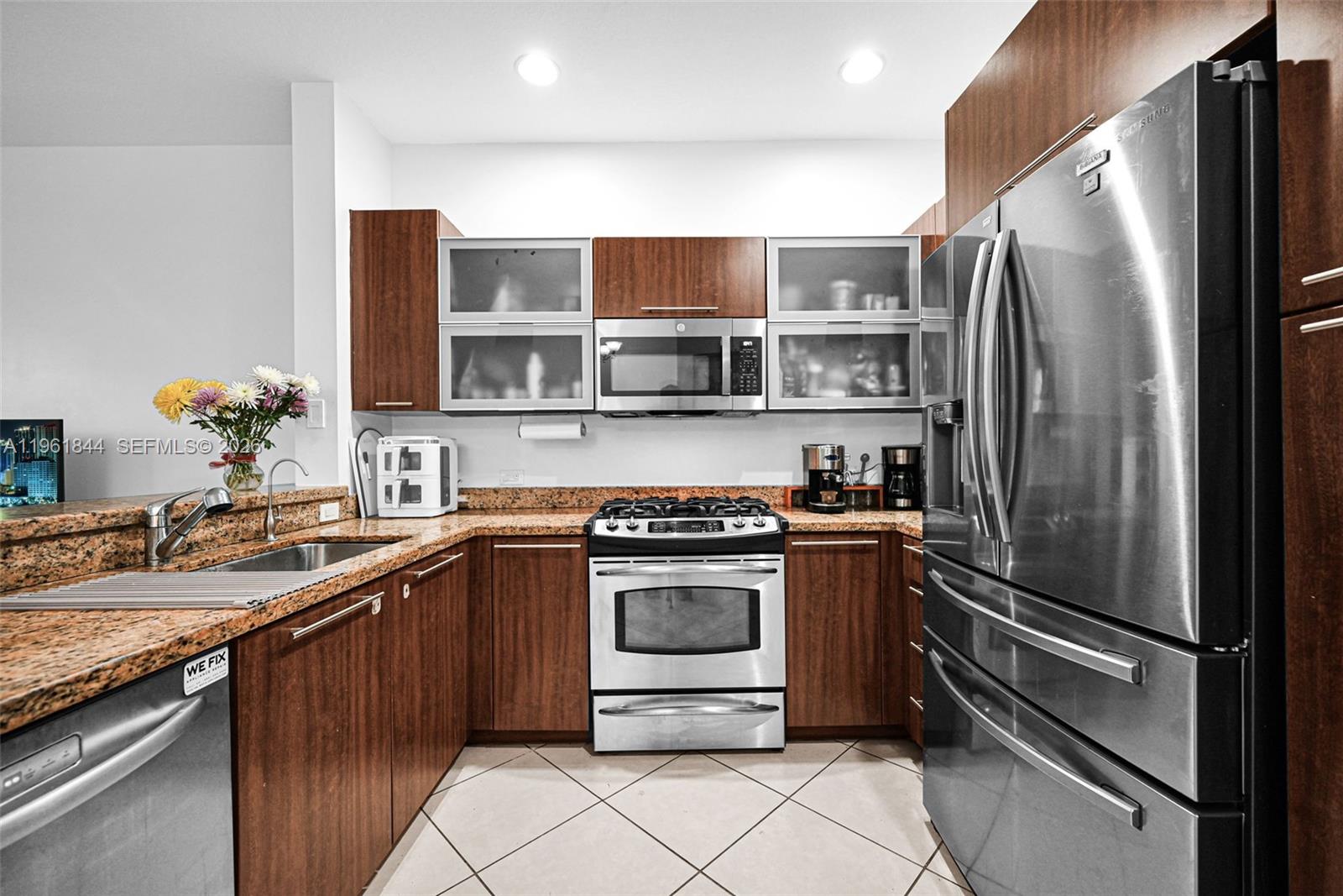 VILLA BARI CONDO - Residential