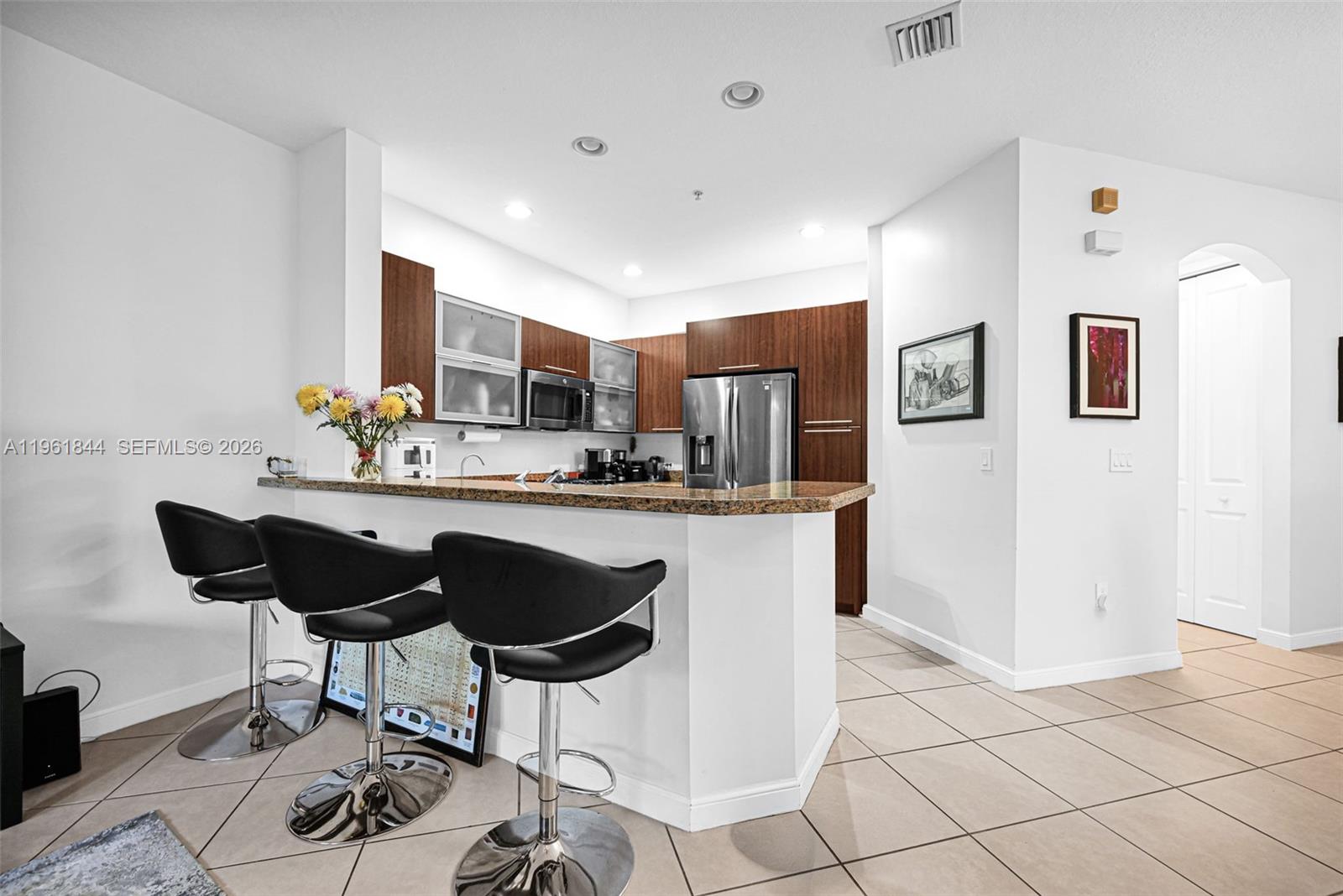 VILLA BARI CONDO - Residential