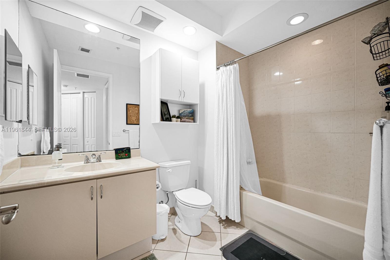 VILLA BARI CONDO - Residential