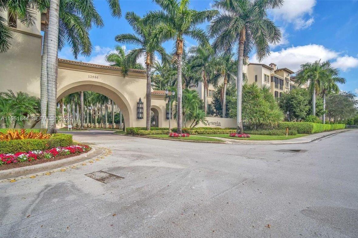 VILLA BARI CONDO - Residential