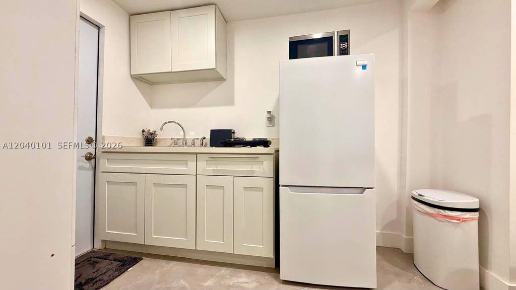 Photo of 2255 SW 33rd Ave #1, Fort Lauderdale, FL 33312 (MLS # A12040101)