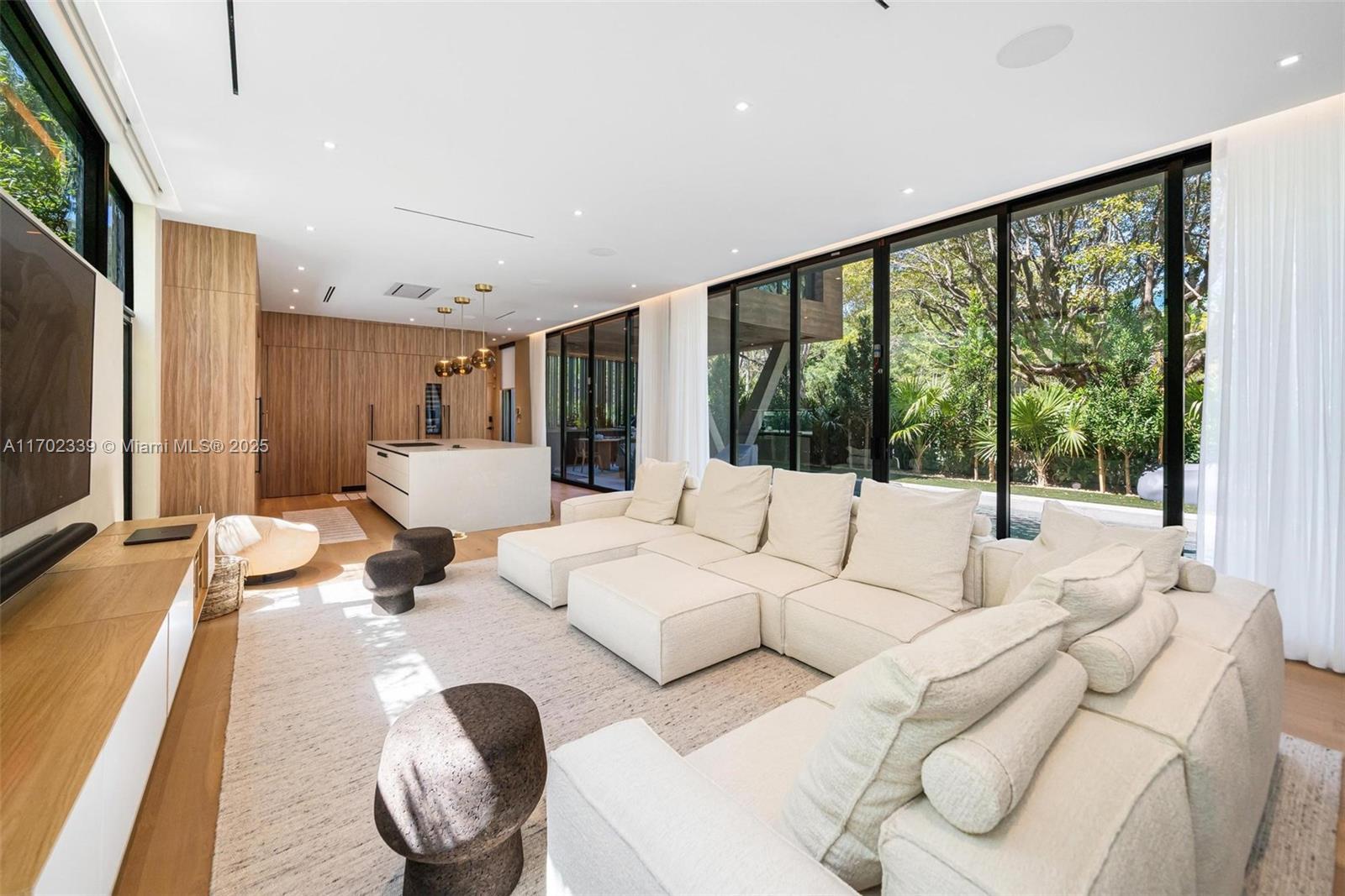 OCEAN VIEW HEIGHTS - Residential