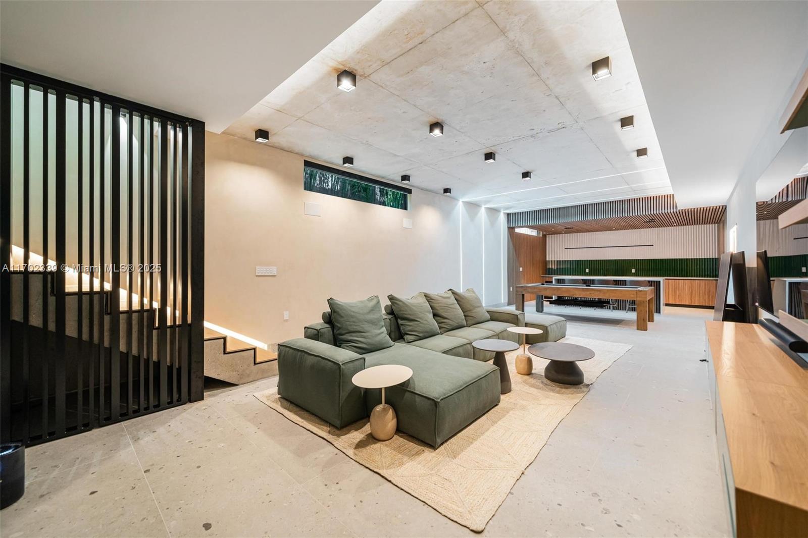 OCEAN VIEW HEIGHTS - Residential