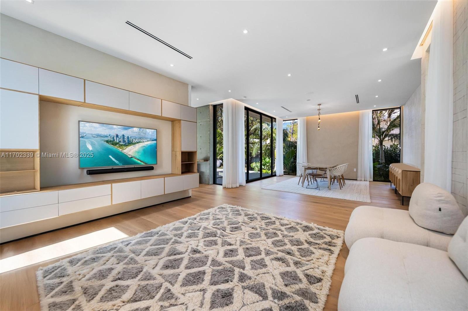 OCEAN VIEW HEIGHTS - Residential