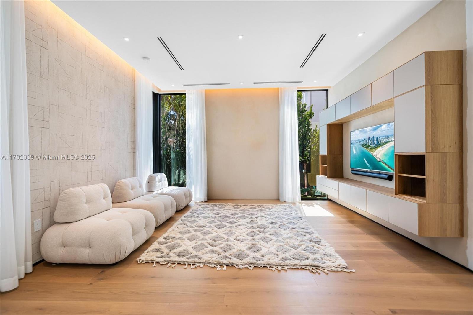 OCEAN VIEW HEIGHTS - Residential