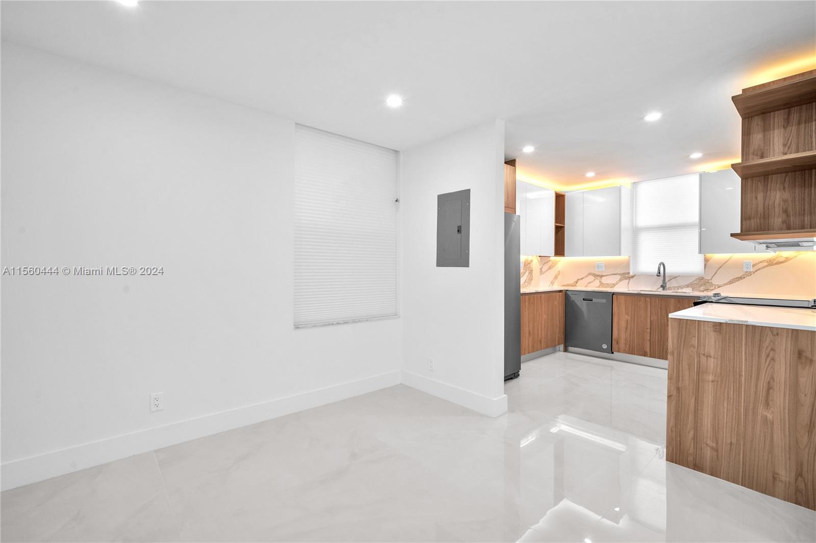 TOWER AT BISCAYNE COVE CO - Residential