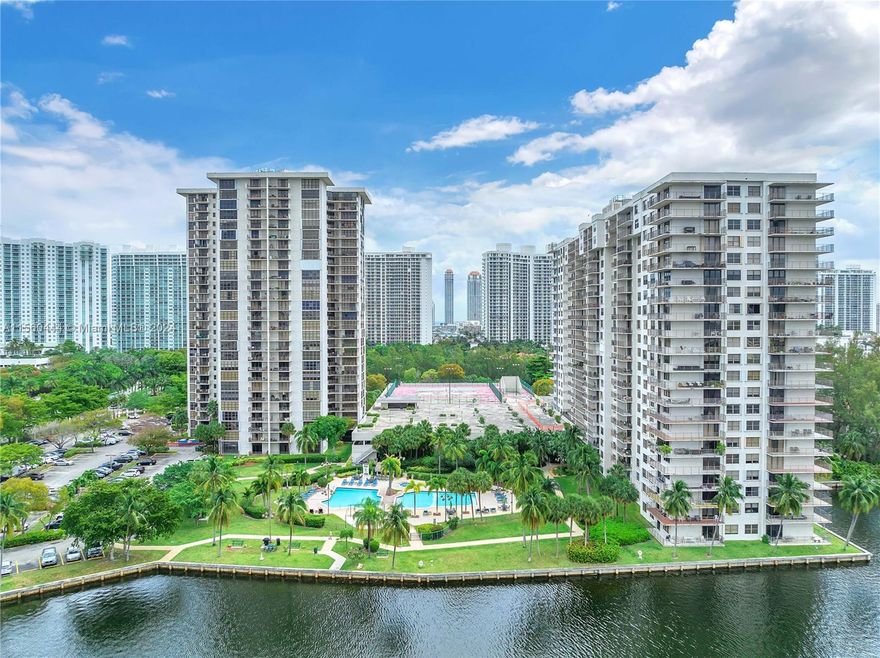 BEST LUXURY FINISHING IN AVENTURA - Biscayne Cove Condo offers an exquisite selection of luxury apartments in aventura, boasting brand new interior finishing starting from $ 499,500.00. these 3/2 or 2/2 plus den residences are situated in the prime location of aventura, complete with all the infrastructure you desire, including pool, gym, tennis court, and captivating lake views. with sizes ranging from 1360 sq.ft., there's ample space to customize according to your preferences, so we can build your dream according your finishing preferences. We also accept mortgages. Our ready-to-move units feature luxury porcelain tile, brand new kitchens and bathrooms, state-of-the-art appliances, led ceiling lights, new ac, and electric curtains. explore our options at and elevate your lifestyle today.