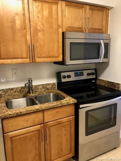 PARC CENTRAL AVENTURA EAST - Residential Lease