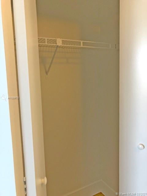 PARC CENTRAL AVENTURA EAST - Residential Lease