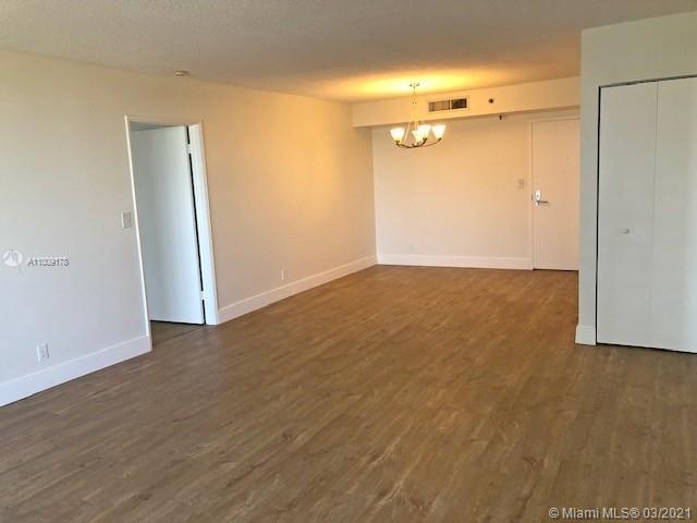 PARC CENTRAL AVENTURA EAST - Residential Lease