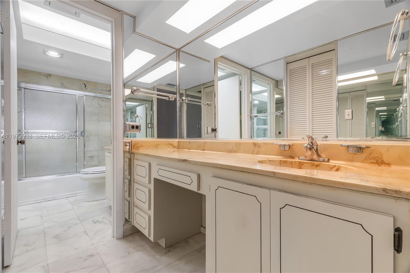 BANYANS OF SOUTH MIAMI CO - Residential