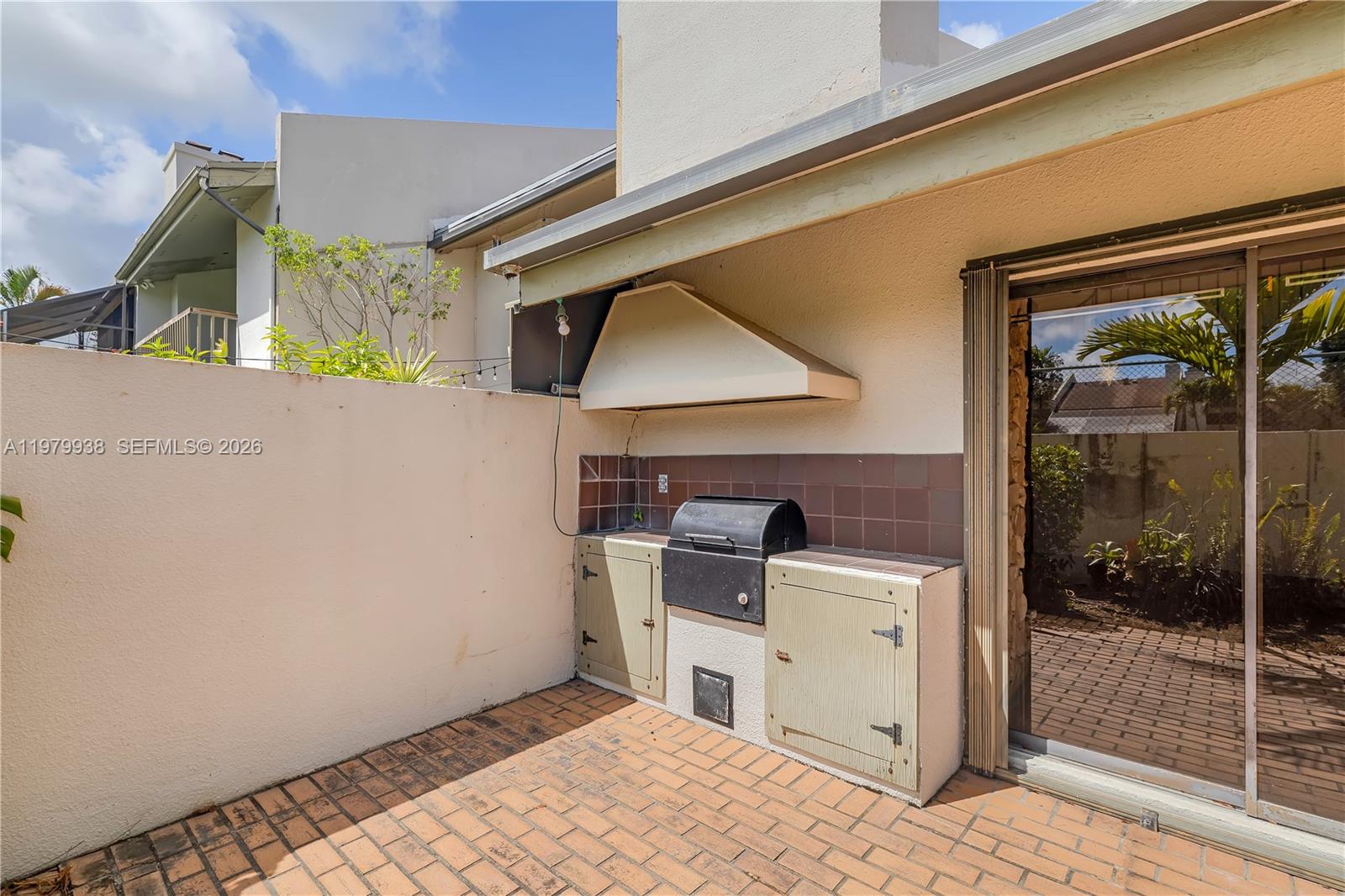 BANYANS OF SOUTH MIAMI CO - Residential