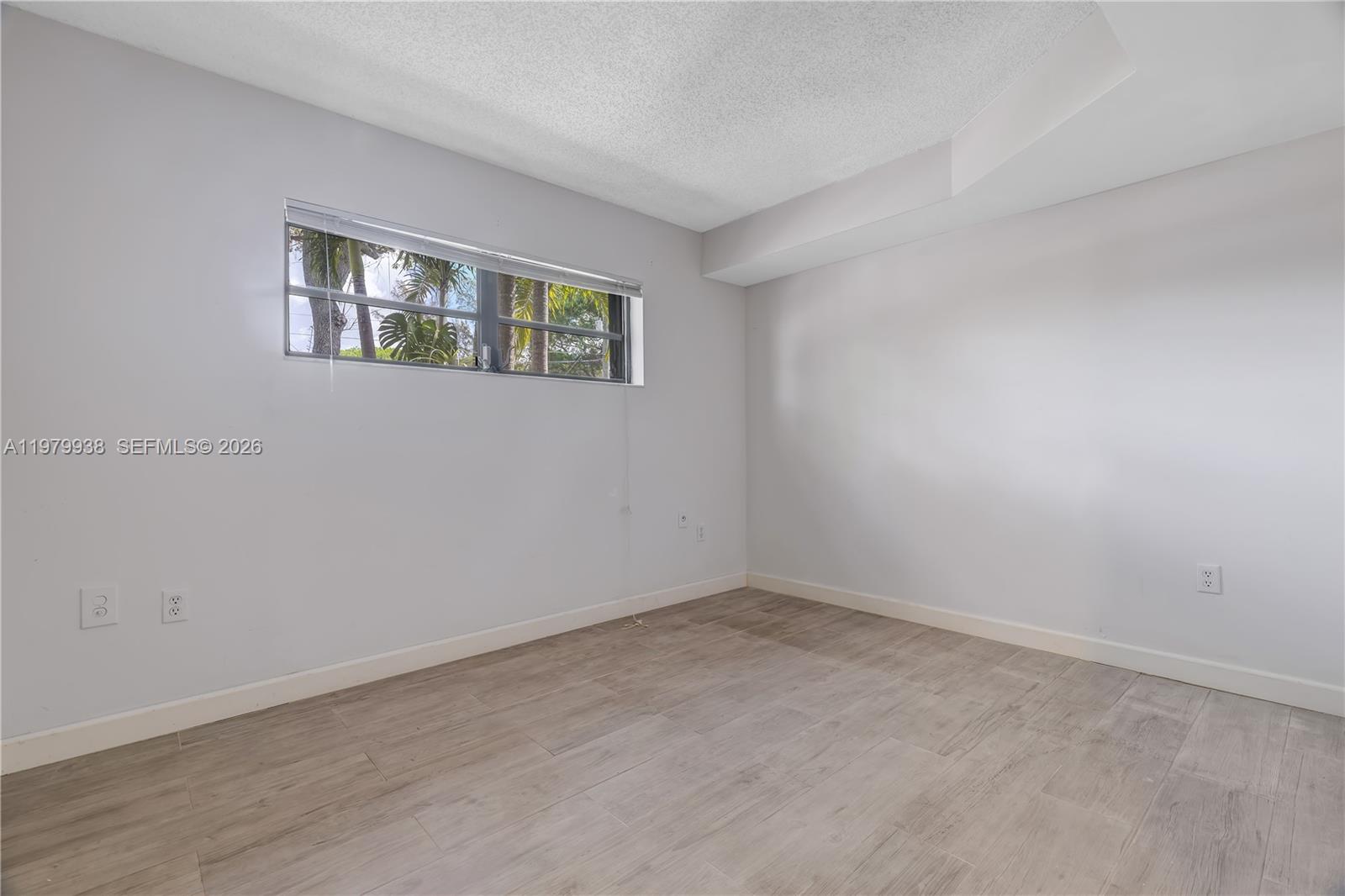 BANYANS OF SOUTH MIAMI CO - Residential