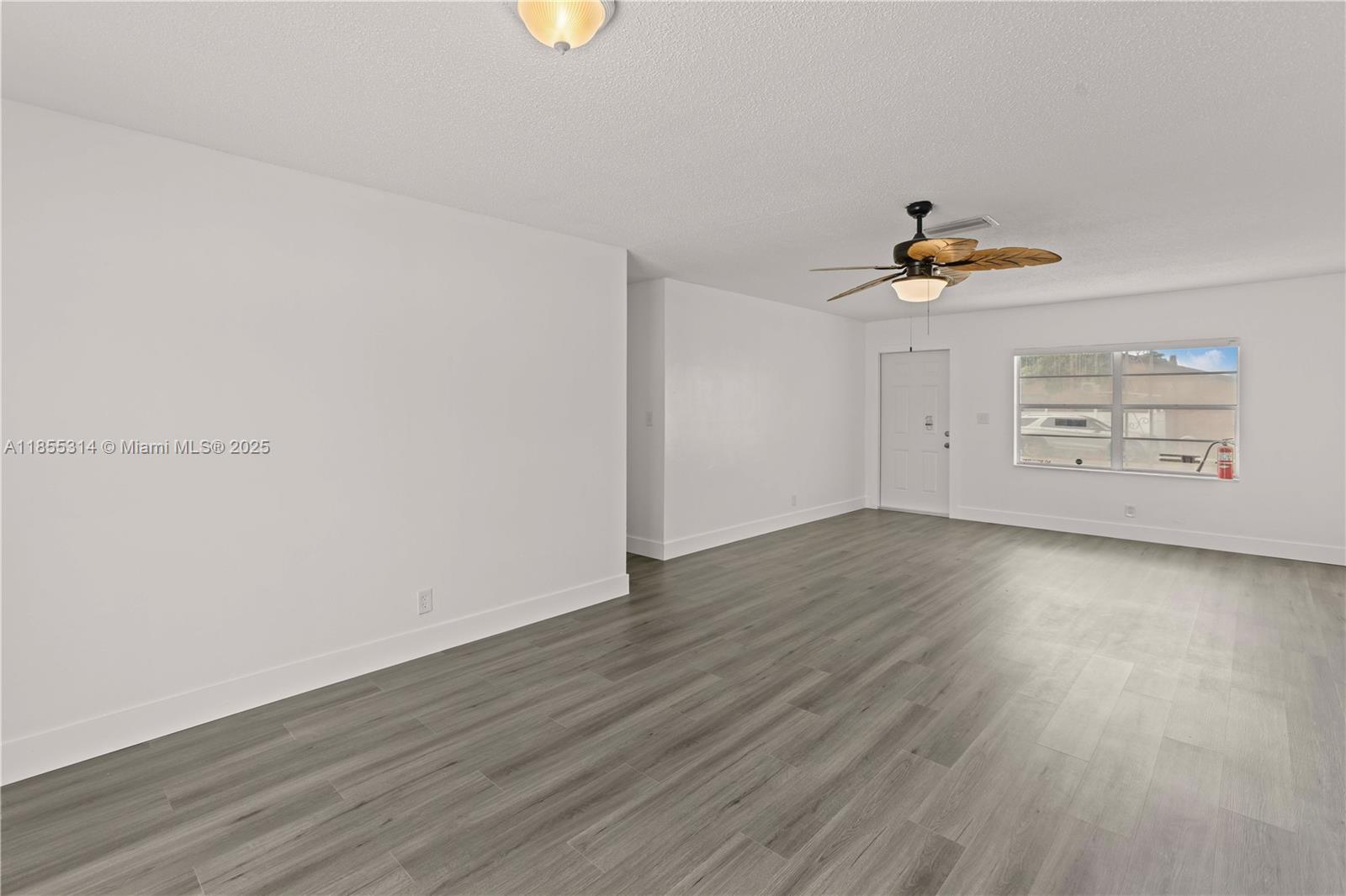 NORTH LAUDERDALE VILLAGE - Residential