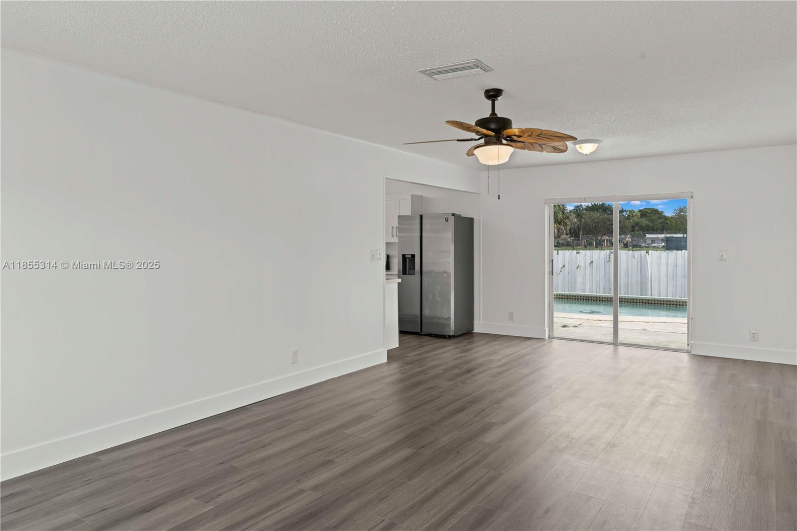 NORTH LAUDERDALE VILLAGE - Residential