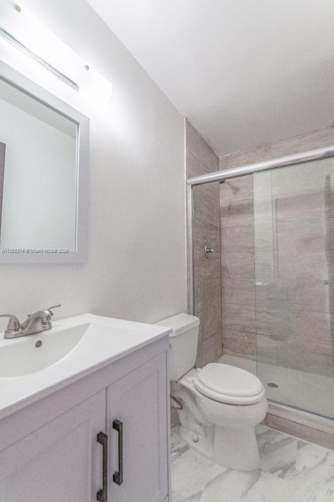 405 SW 78th Ter