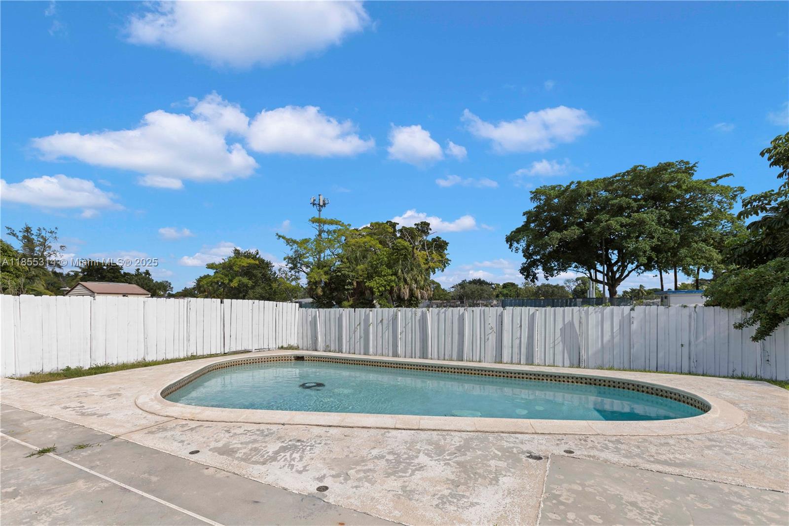 NORTH LAUDERDALE VILLAGE - Residential