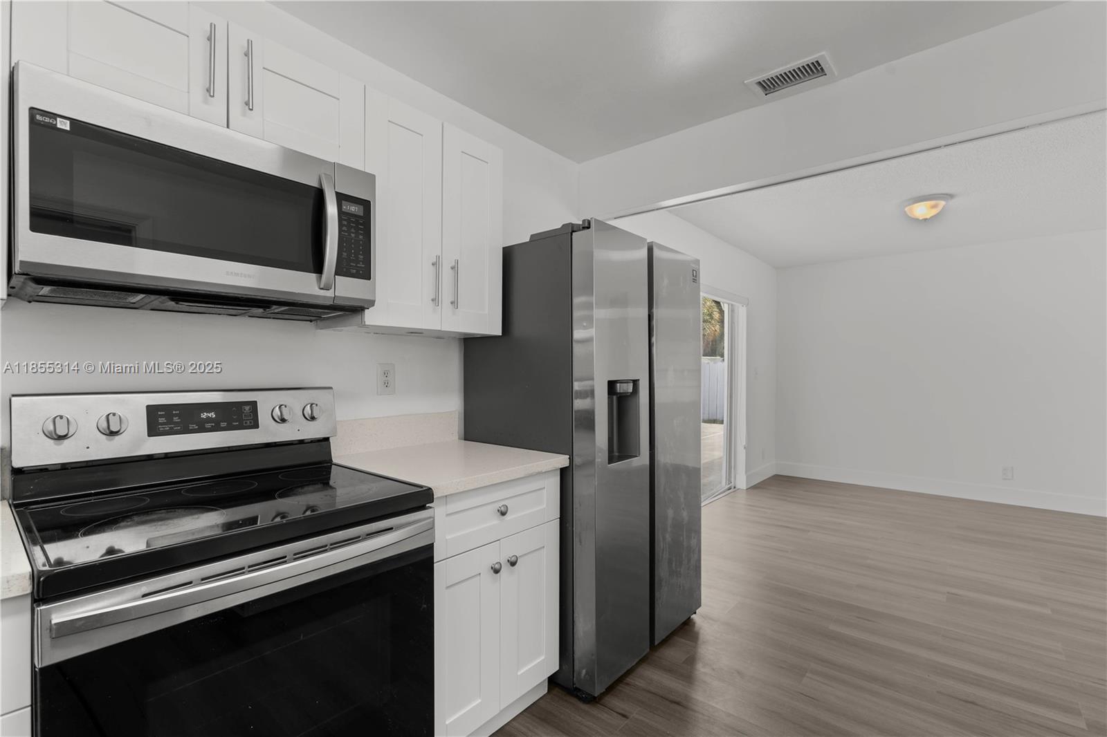 NORTH LAUDERDALE VILLAGE - Residential