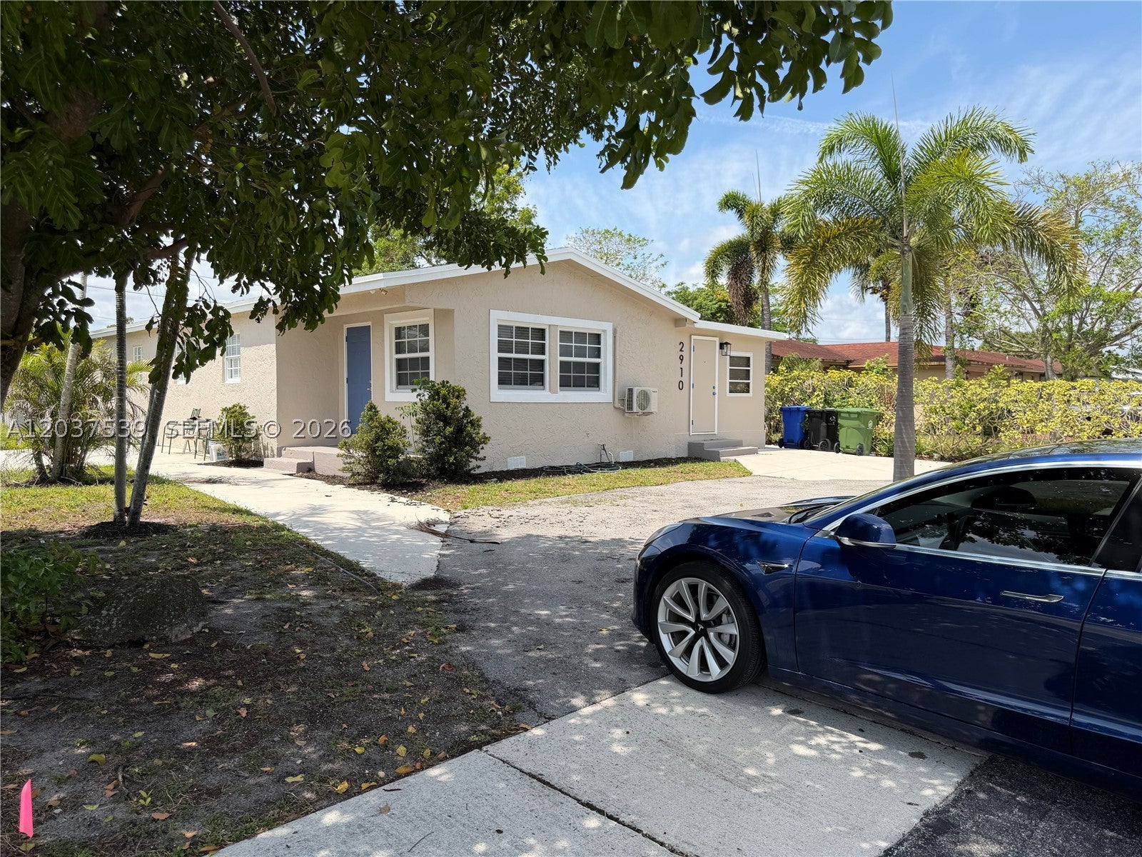 2910 NW 25th St, Fort Lauderdale FL 33311