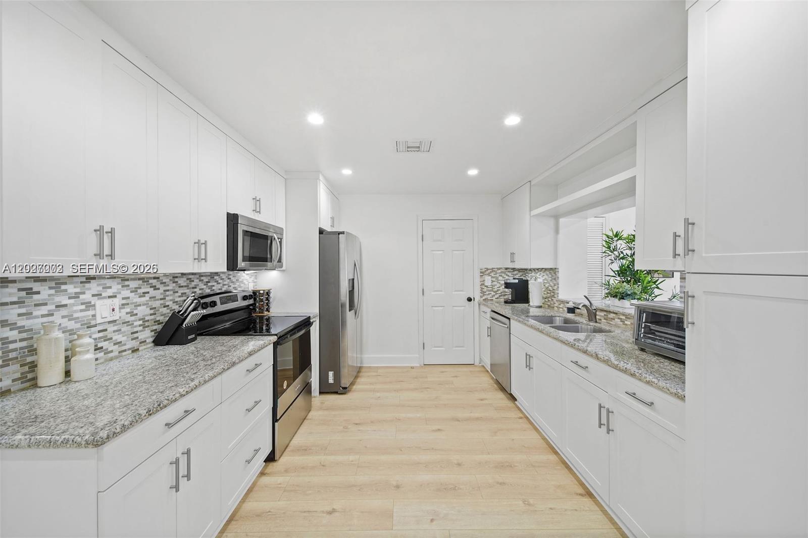 CORAL GARDENS 1ST ADDN - Residential