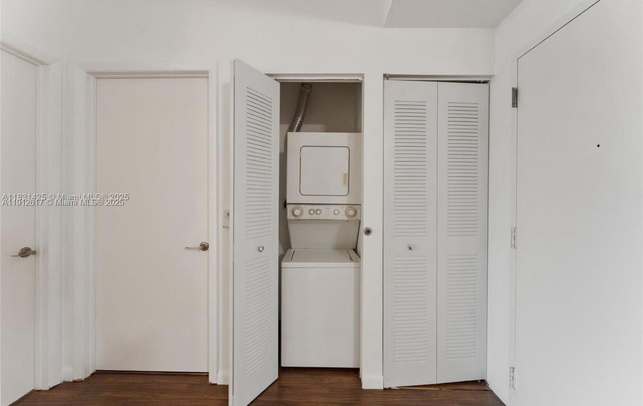 HIGHLAND PARK LOFTS CONDO - Residential Lease