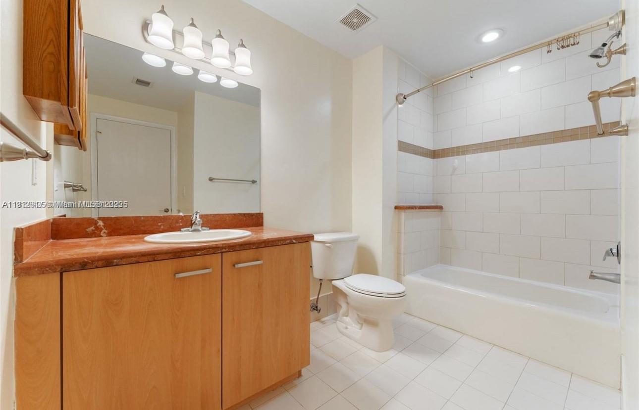 HIGHLAND PARK LOFTS CONDO - Residential Lease