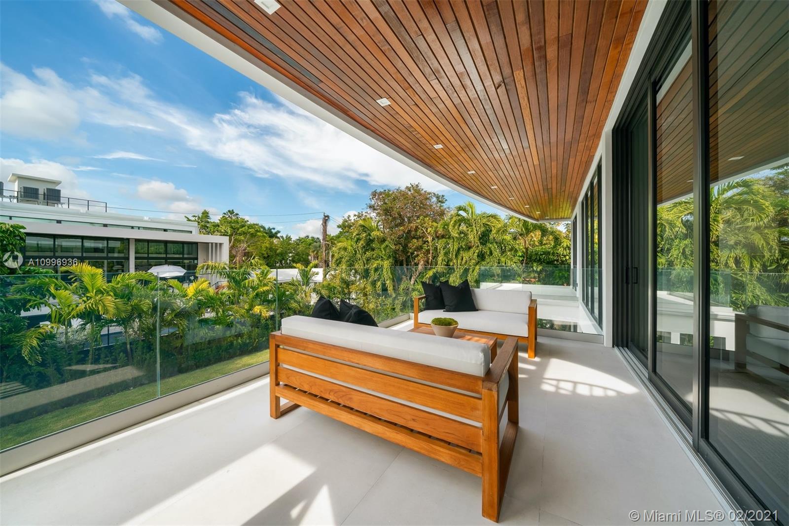 HIBISCUS ISLAND - Residential