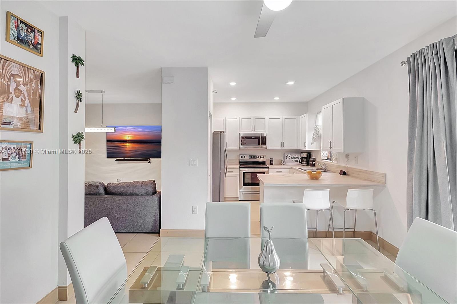 Via Ventura - Residential