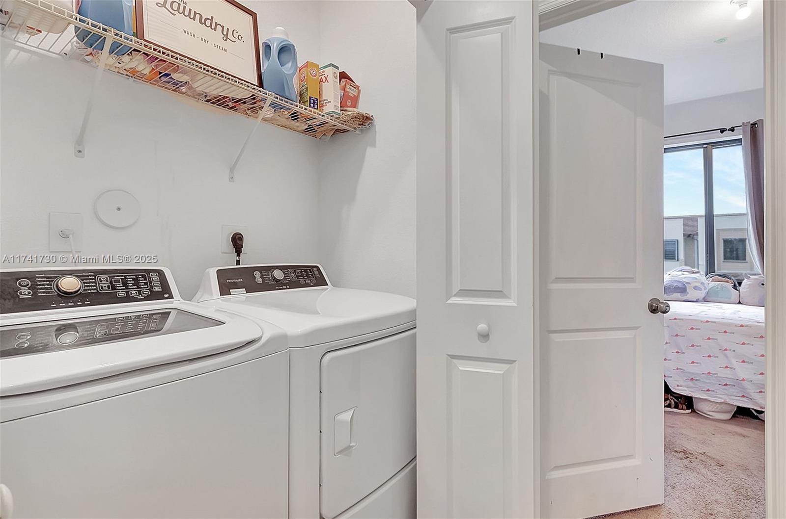 Via Ventura - Residential