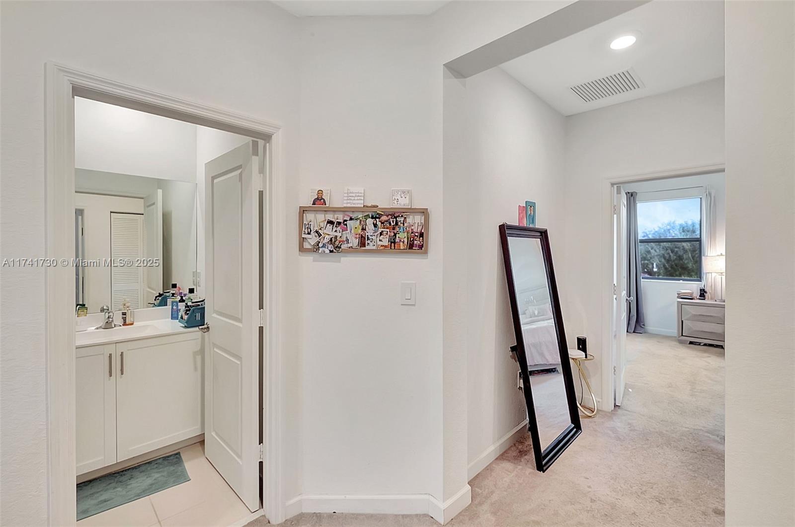 Via Ventura - Residential