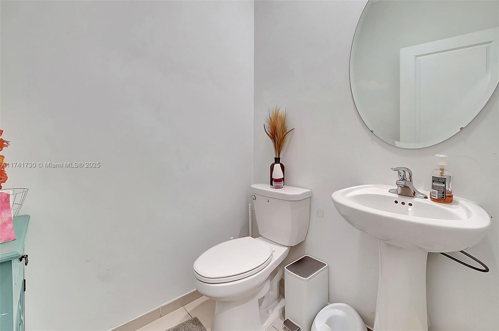 Via Ventura - Residential