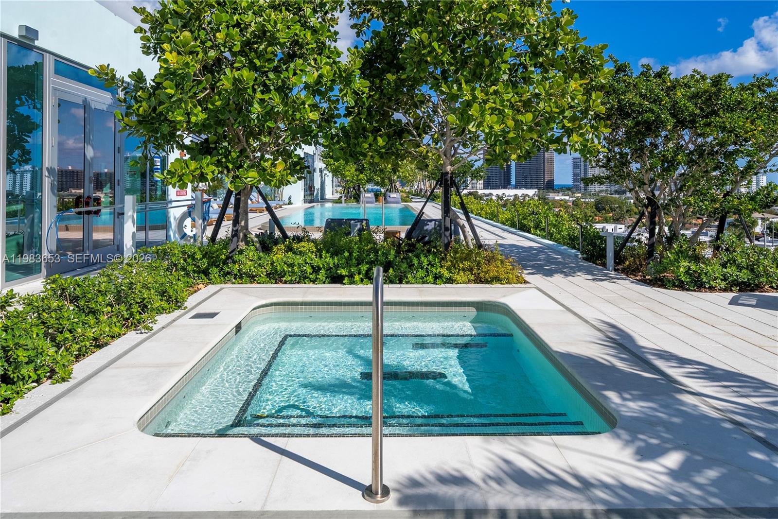 LA BAIA BAY HARBOR ISLANDS - Residential