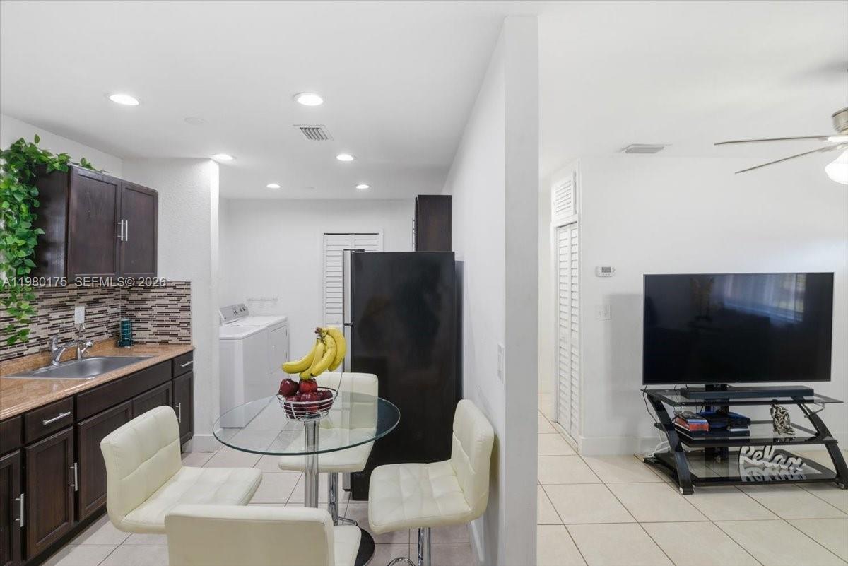 PLEASURE VLG SEC 1 - Residential